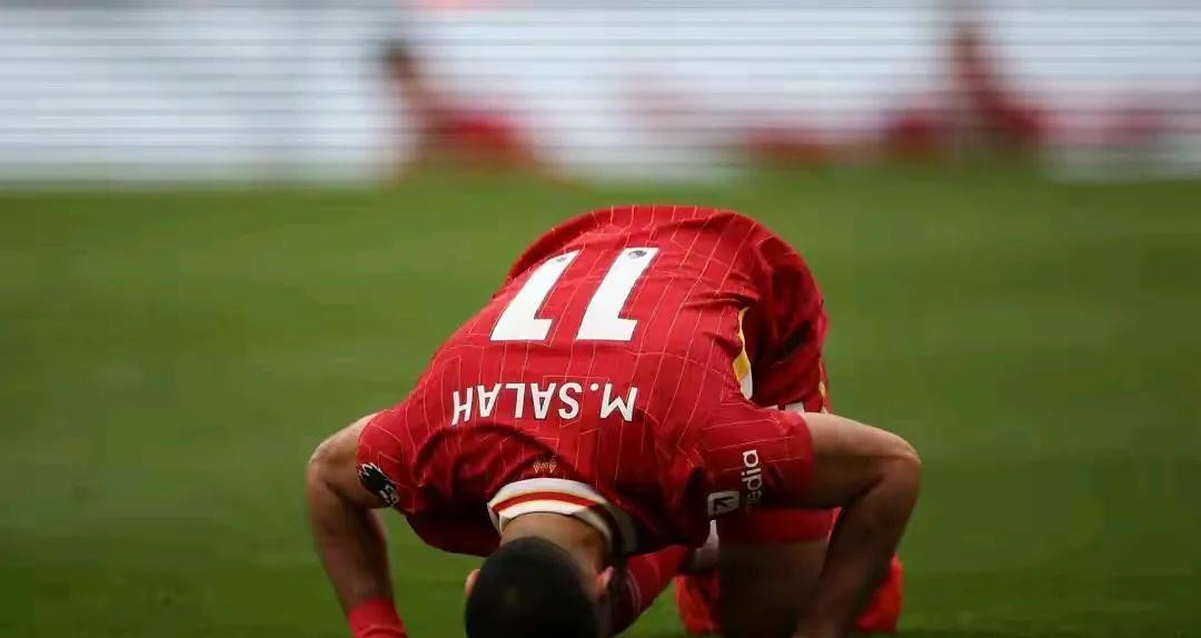 熊猫体育-包含败北首场状态出色,利物浦观众沸腾!,德罗巴重返赛场比赛高潮迭起的词条