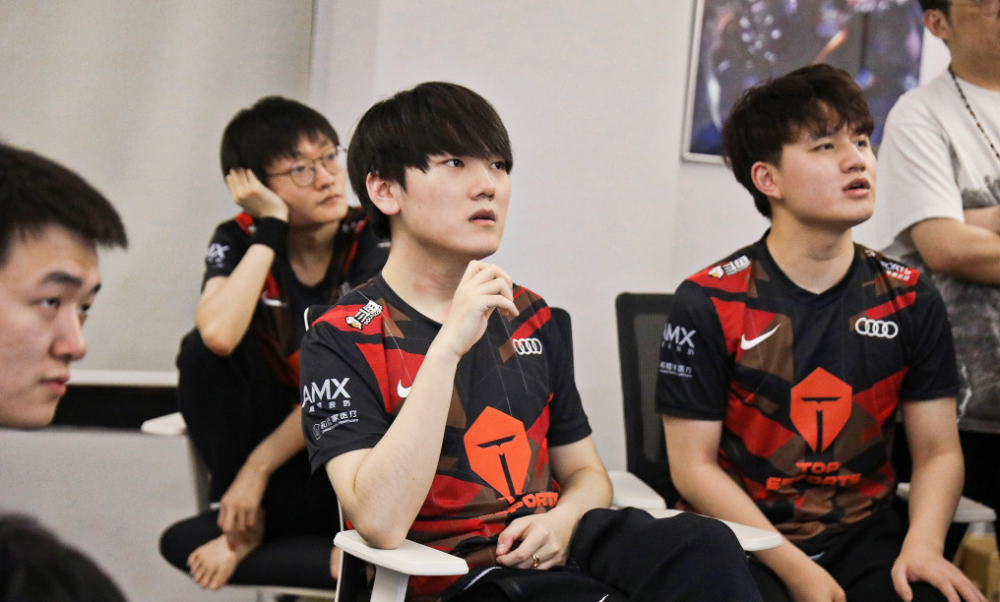 PANDA-JackeyLove在日本队比赛中逆转，问鼎冠军引发热议！的简单介绍