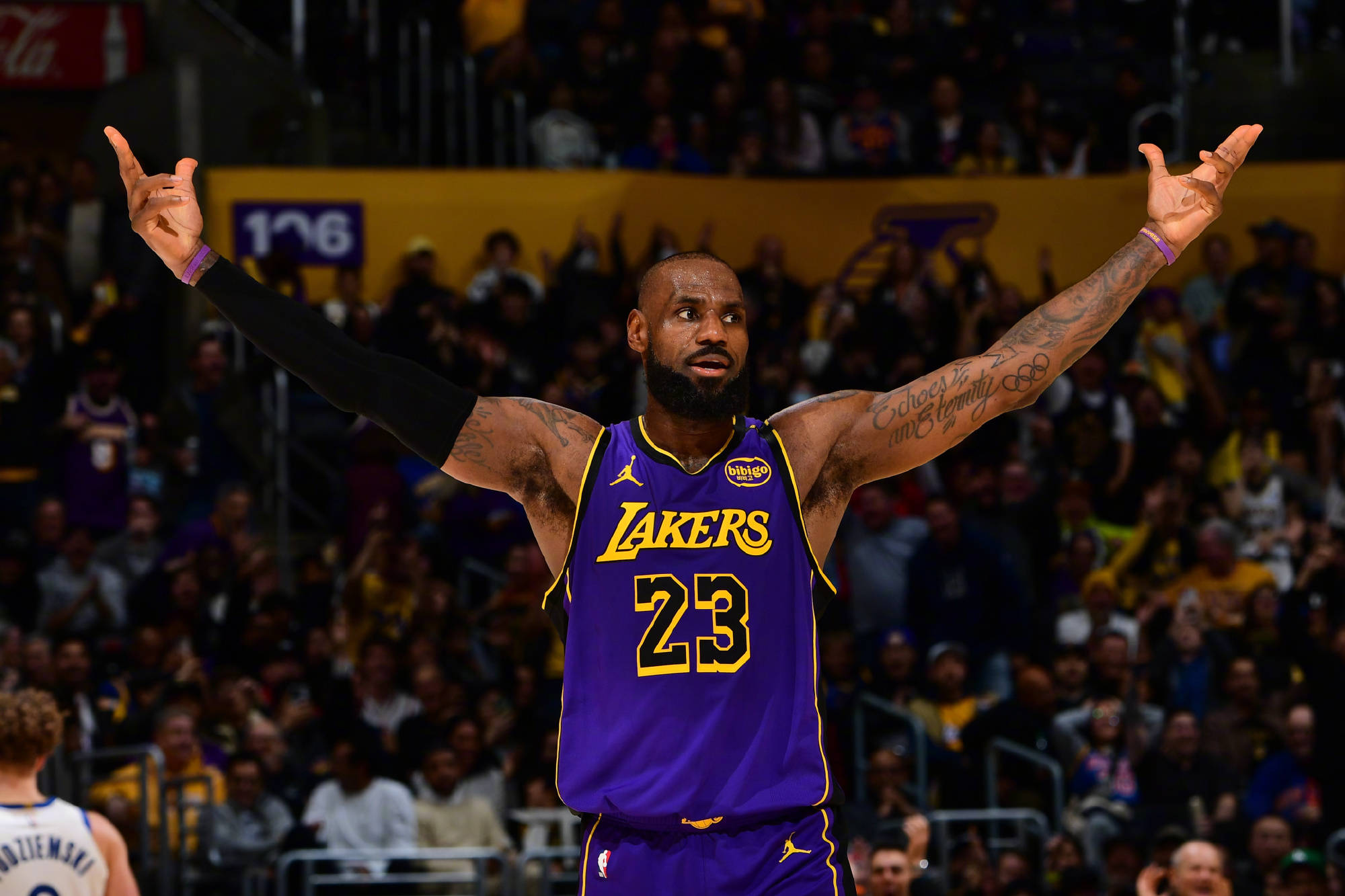 PANDA-浓眉哥赛事官方发布高光表现新规，勇士争议不断！的简单介绍