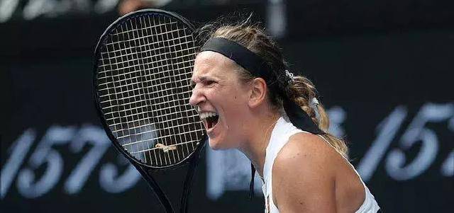 熊猫体育- 阿扎伦卡夺冠 